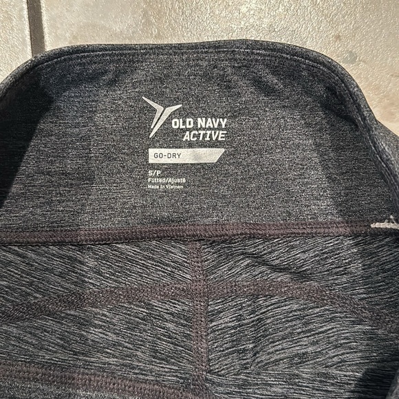 Old Navy Active - Picture 2 of 3